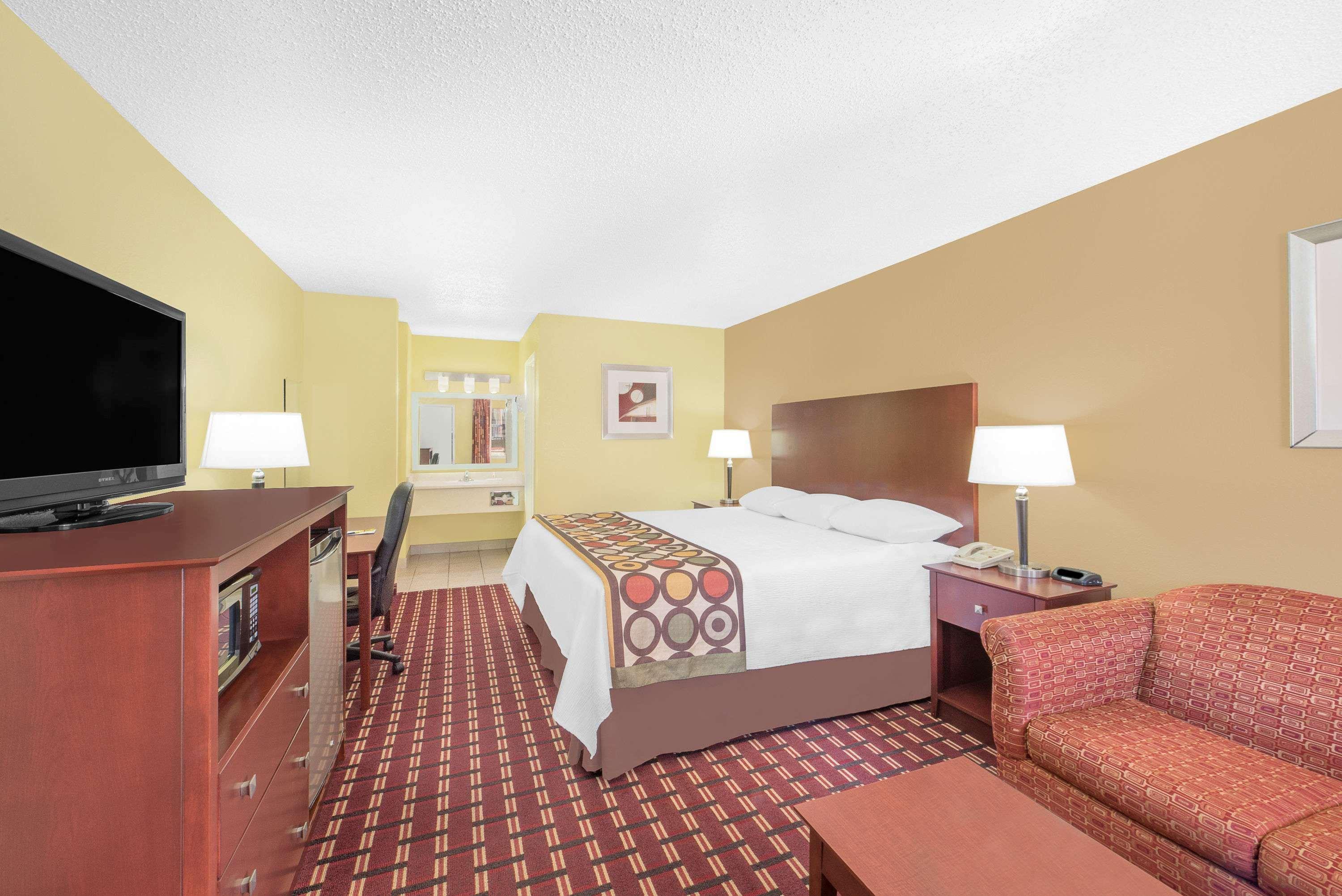 Super 8 By Wyndham Kerrville Tx Eksteriør bilde